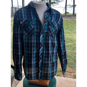 Rerun long sleeve button up medium green plaid